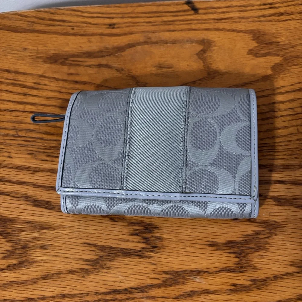 Classic Coach Penelope Canvas Wallet - Picture 2 of 7